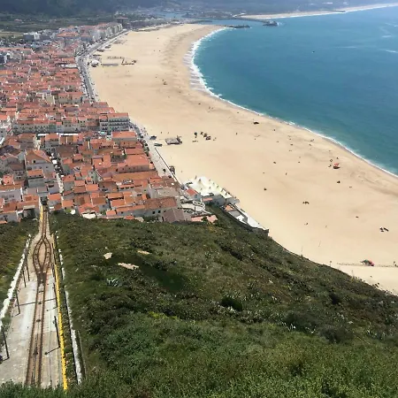 Portuguese Wonders נאזרה